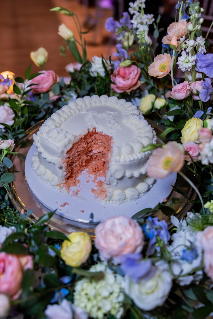table setting and decor at a wedding in Starkville, Mississippi at The Hill and Moor.