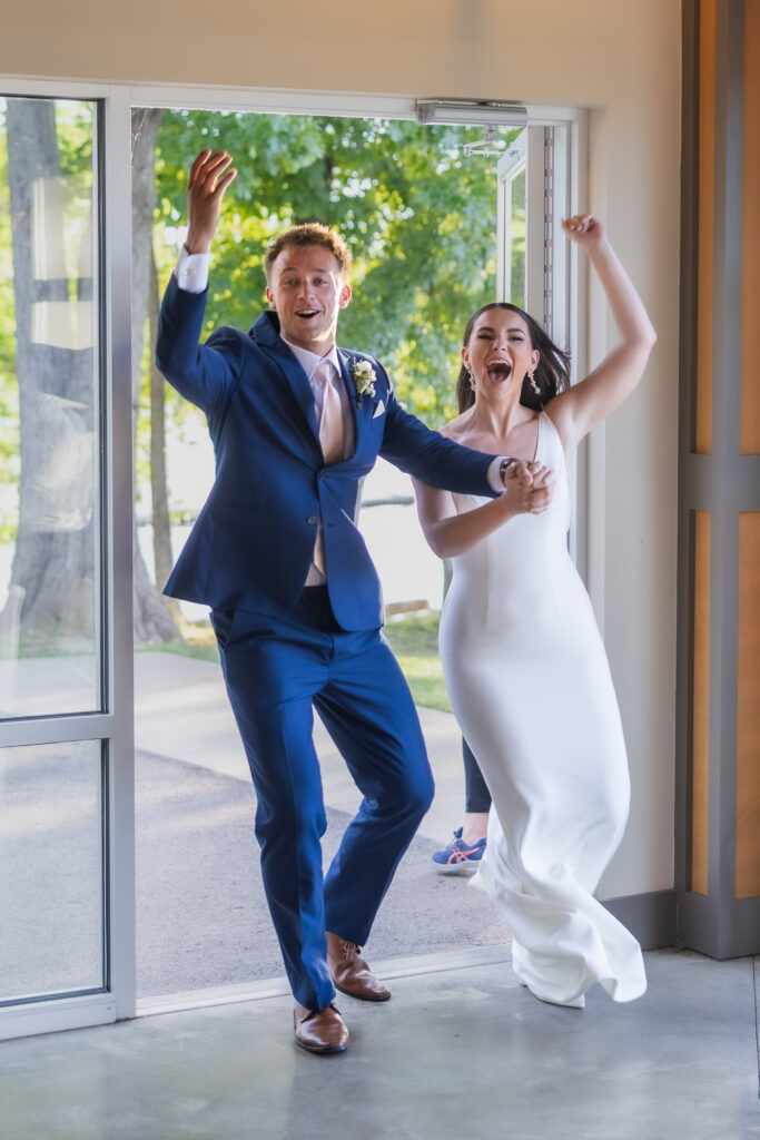 bride and groom at destination wedding in Nashville