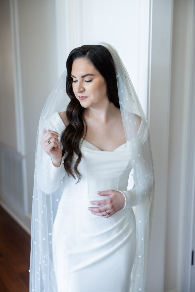 Bride getting ready for wedding in Starkville, MS.